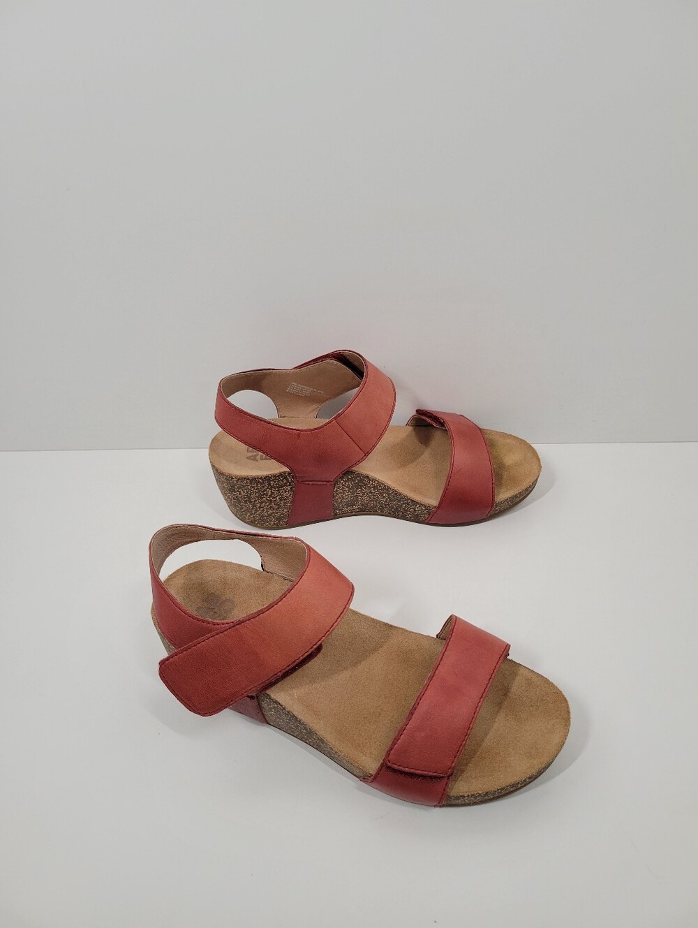 Abeo Una Red Leather Cork Wedge Adjustable Straps Sandals Women Size 8.5N